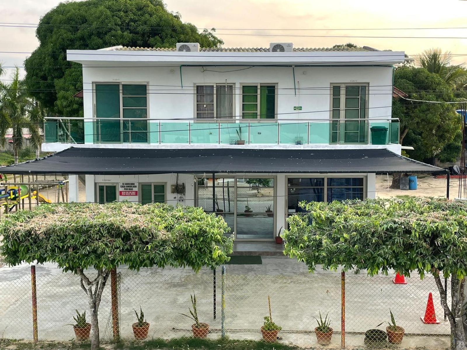Cabanas Melany Coveñas Exterior foto
